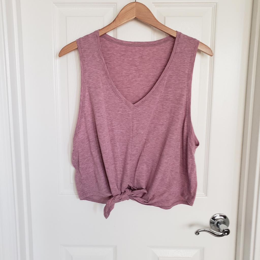 Lululemon Knot Gonna Fly